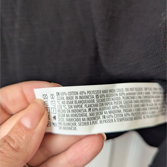 Forever 21 Black Long Sleeve Top | Women’s Small | Casual | Everyday Essential - Picture 3 of 4